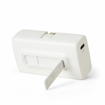 ハローキティ&ハローミミィ Lightning/Type-C コネクタ付き リチウムイオン充電器