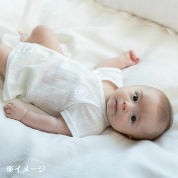 ハローキティ レールメッシュ短肌着（50-60cm）（Sanrio Baby）