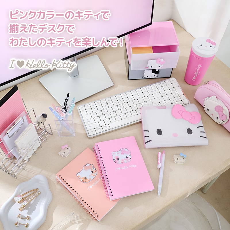 ピンクカラーのキティで揃えたデスクでわたしのキティを楽しんで！